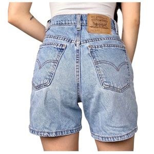 Vintage 1998 Levi’s Women’s 950 Relaxed Fit Shorts White Label USA Size 16 Reg
